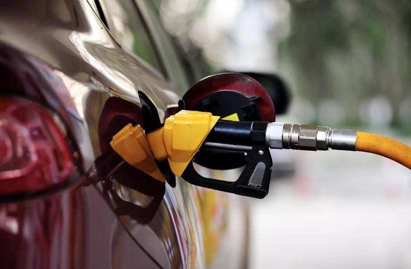 油价调整最新消息:国际油价涨跌交错,国内油价陷入“搁浅区”