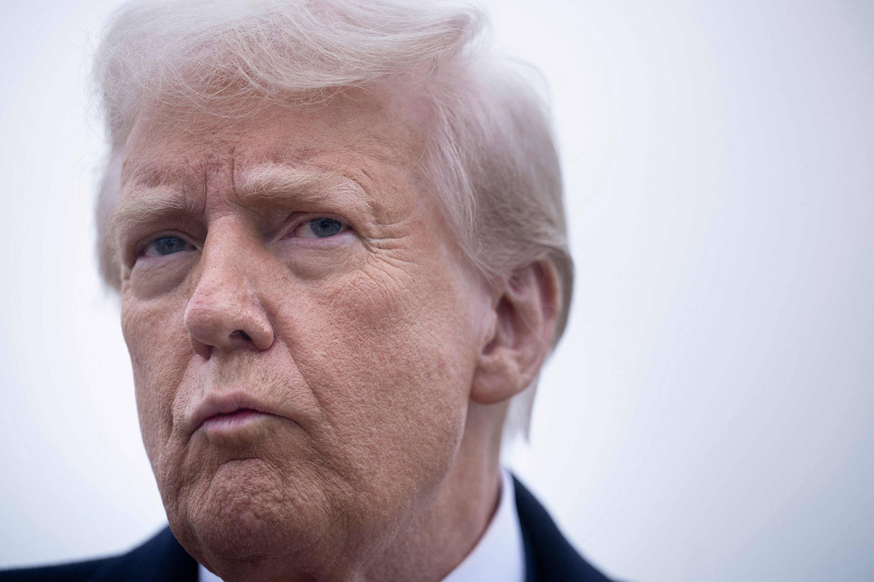 事关降息,特朗普最新发声!重磅数据公布,美股拉升,中概股飘红!美元指数跳水,黄金、原油大涨