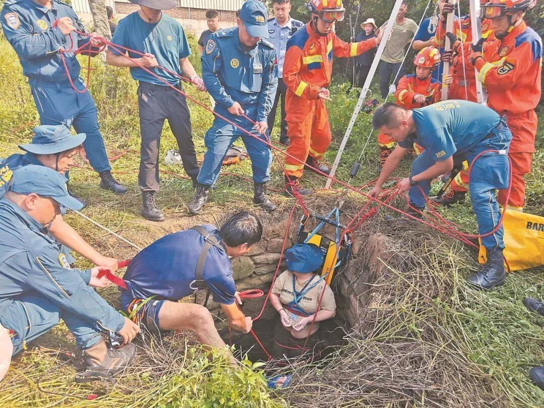 泉州坠井女子“54小时噩梦”:几条蛇爬身上,双侧肋骨骨折!绝望时靠一个信念坚持活下来……