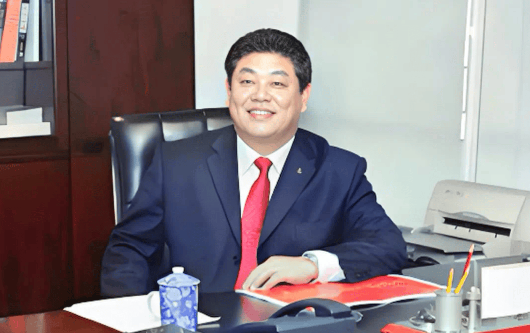 肆无忌惮“靠石油吃石油”、搞钱色交易,袁光宇被“双开”