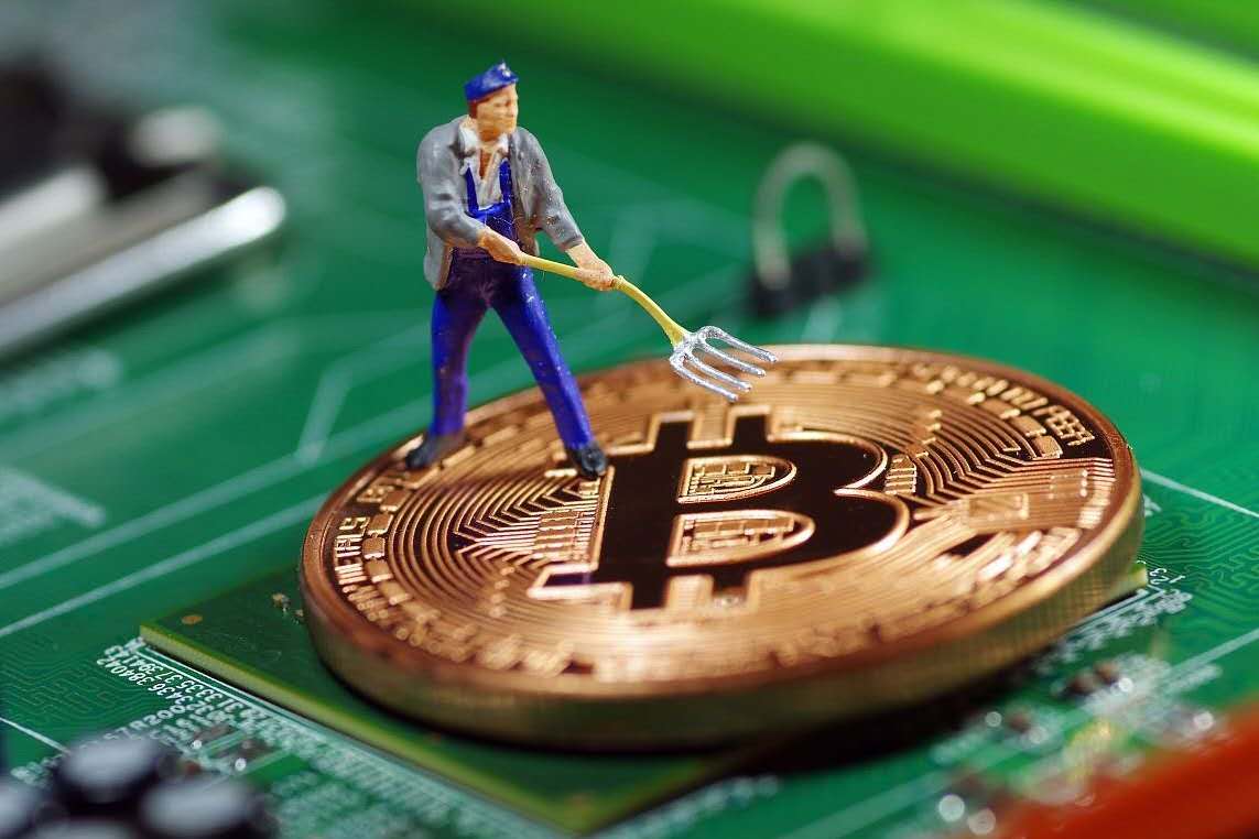 比特币中的矿工是什么(比特币矿工的主要工作是)
