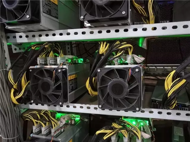 比特币中挖矿(比特币中挖矿的过程实质是解决)